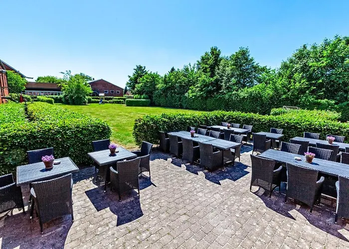 Holiday Apartments Tonder Апартаменты *